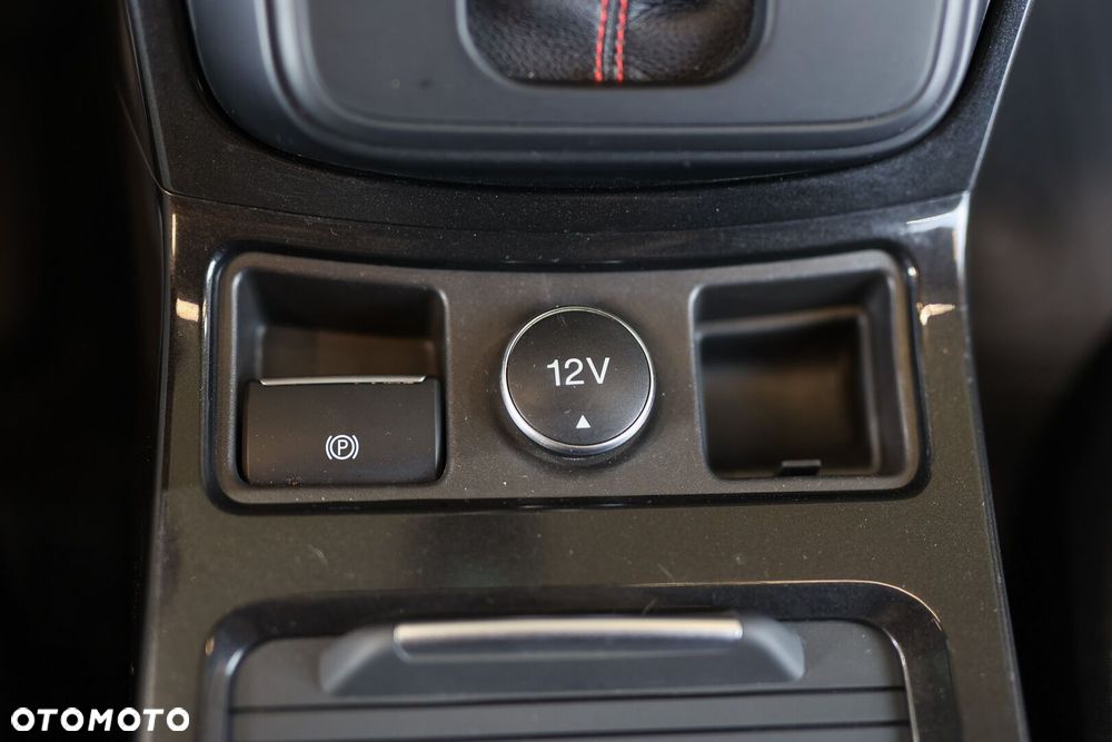Ford Kuga - 16