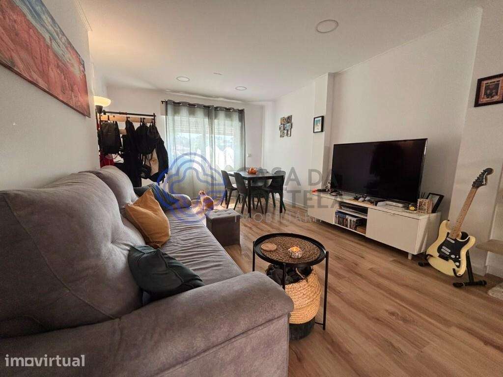 Moradia na Quinta Das Pedras Renovada, com 2 quartos e 2 casas de banh - Grande imagem: 3/32