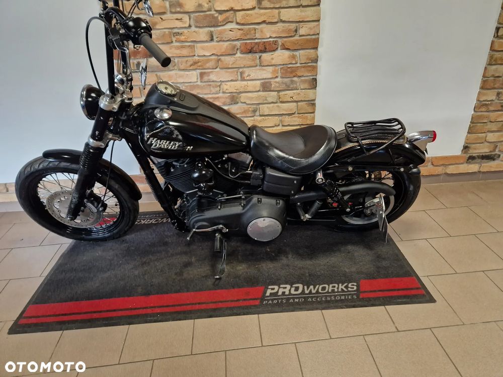 Harley-Davidson Dyna Street Bob - 22