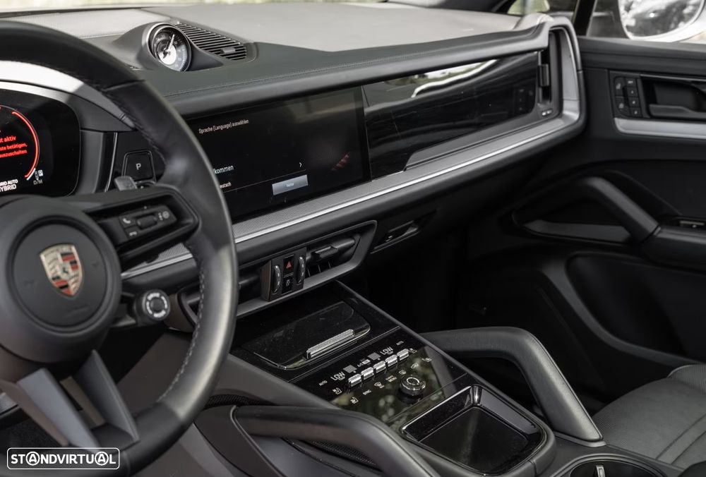 Porsche Cayenne Coupé E-Hybrid - 16