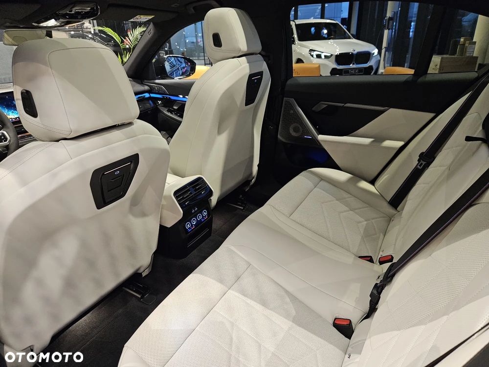 BMW Seria 5 530e - 17