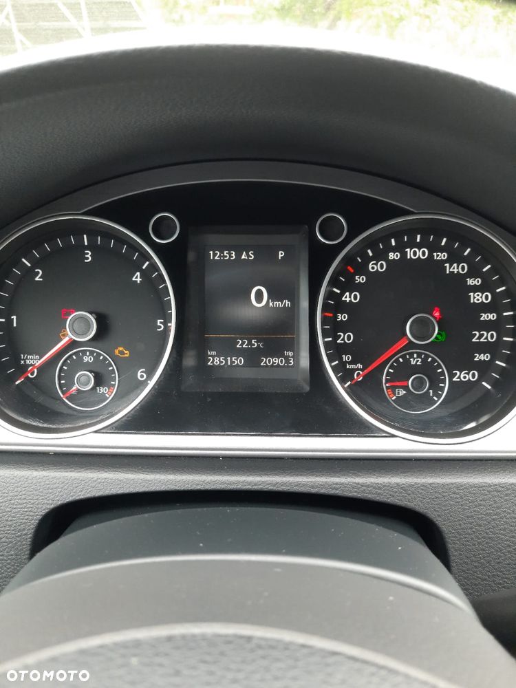 Volkswagen Passat - 6