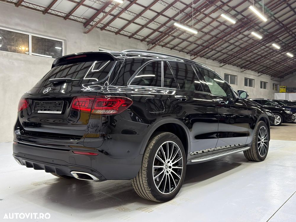 Mercedes-Benz GLC 300 de 4Matic 9G-TRONIC AMG Line - 4