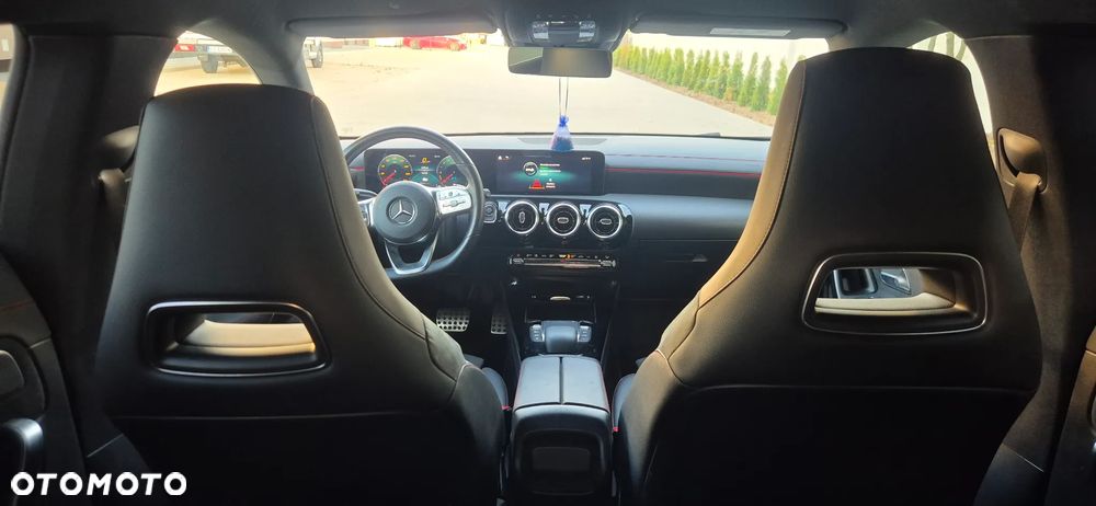 Mercedes-Benz CLA 250 e 8G-DCT AMG Line - 23