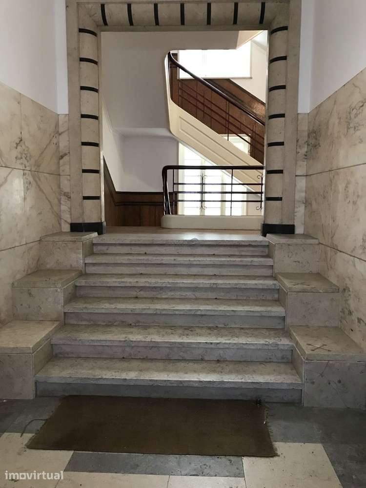 Apartamento t3 para arrendamento na Lapa - Grande imagem: 5/23