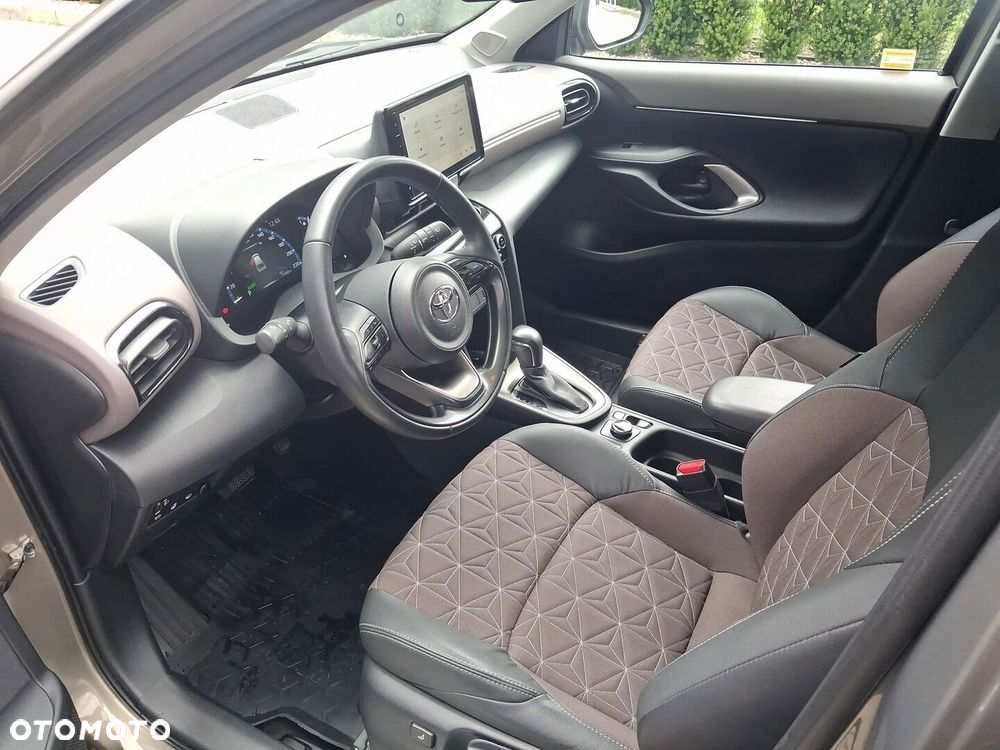 Toyota Yaris Cross Hybrid 1.5 Executive 4x4 - 18