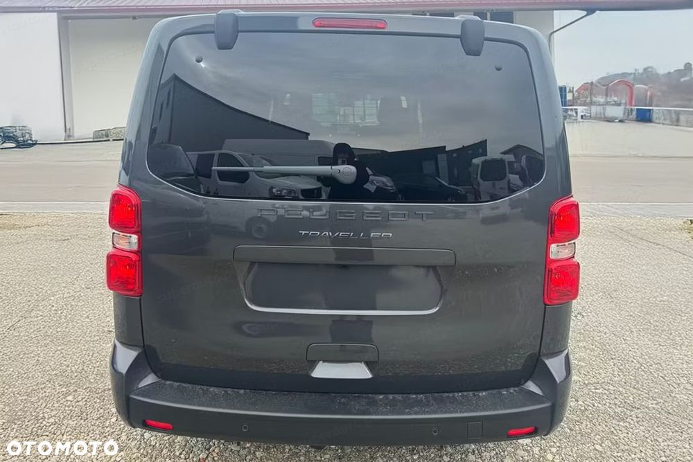Peugeot Traveller - 6