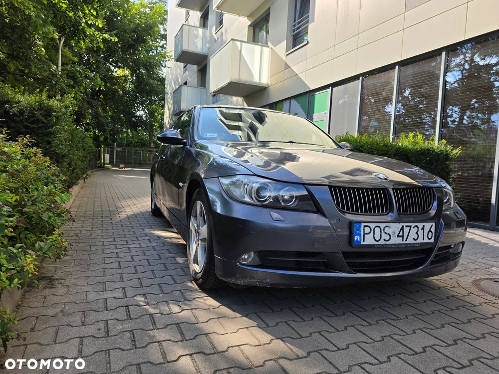 BMW Seria 3 325i - 2