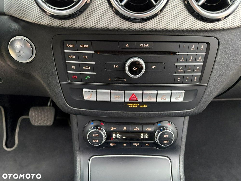 Mercedes-Benz Klasa B 250 - 28