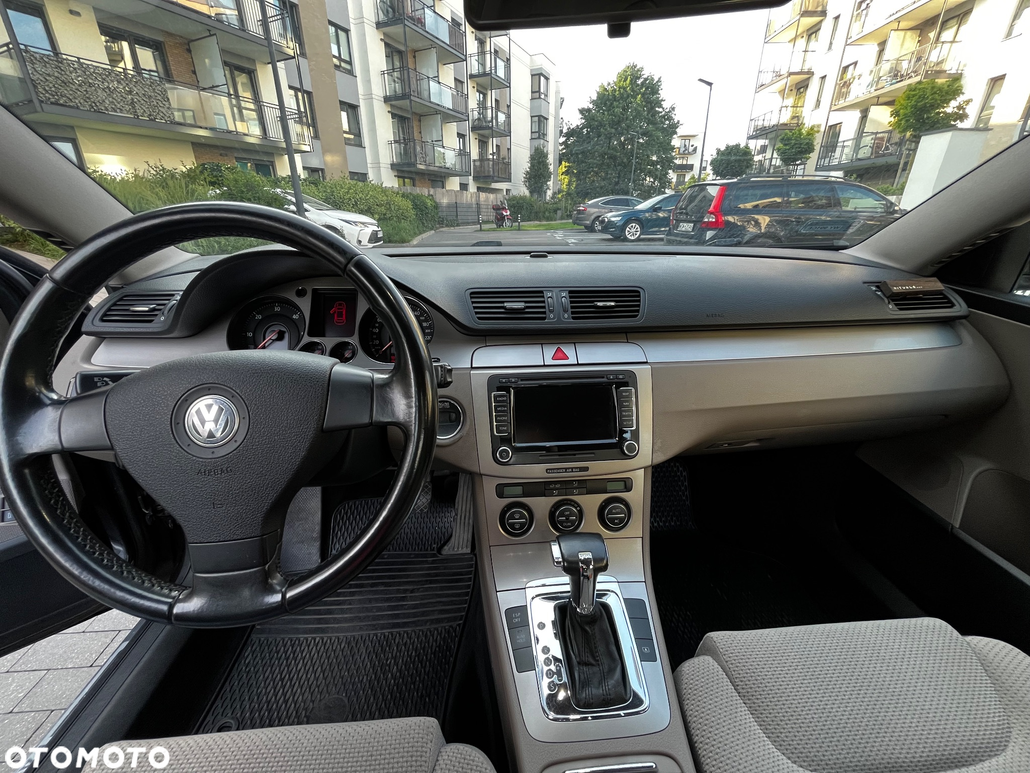 Volkswagen Passat 2.0 TDI DPF Sportline DSG - 12