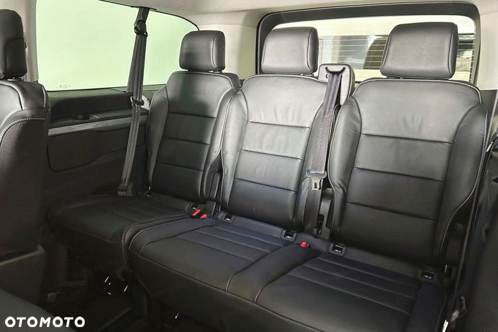 Peugeot Traveller - 10
