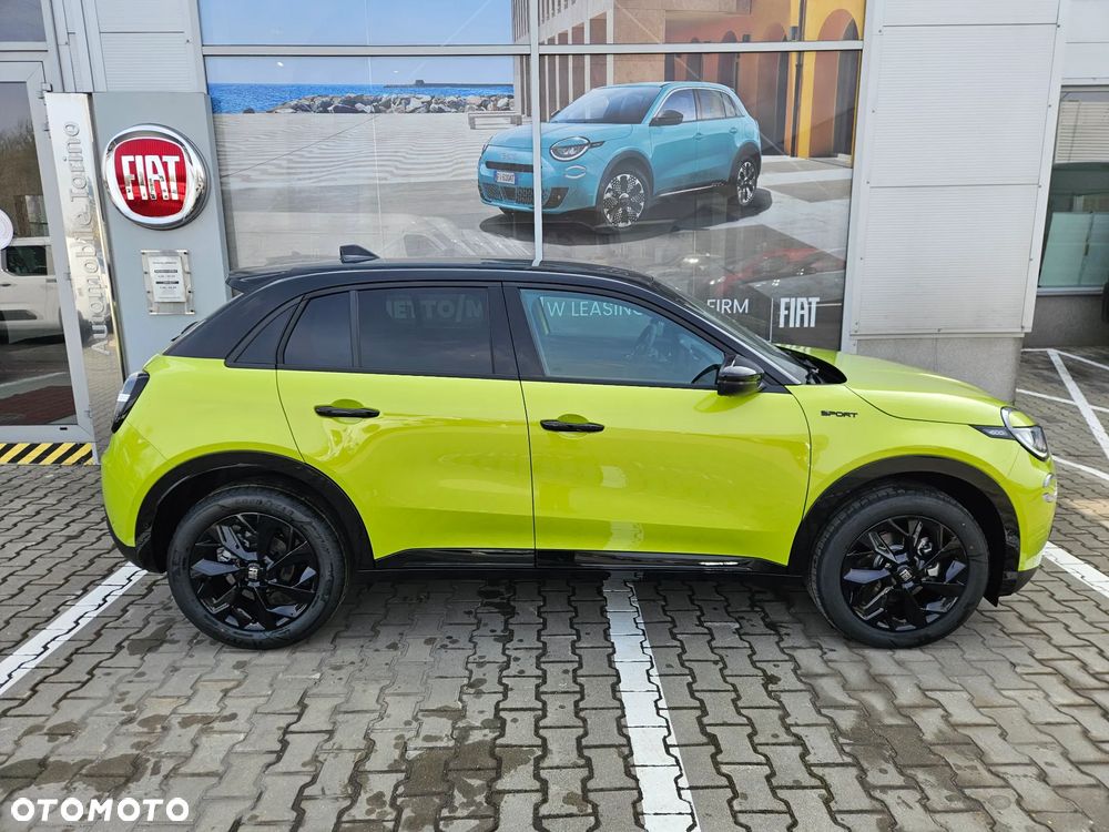 Fiat 600 1.2 Turbo Sport eDCT - 11