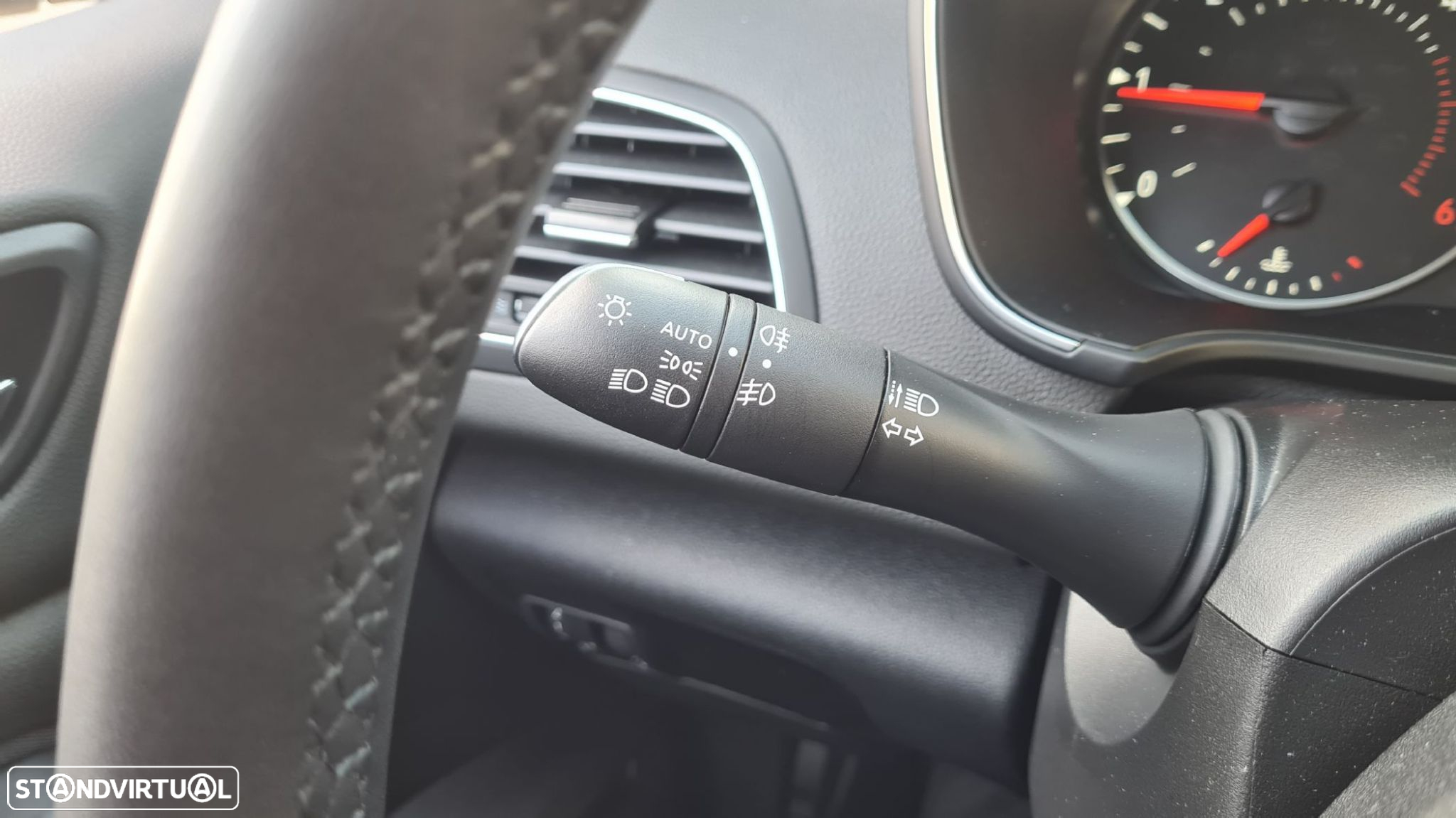 Renault Mégane 1.5 Blue dCi Intens EDC - 12
