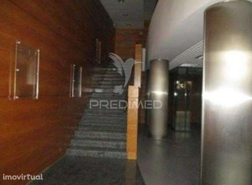 Loja: Espaço comercial / serviços de 2 pisos em Águeda - Grande imagem: 2/6