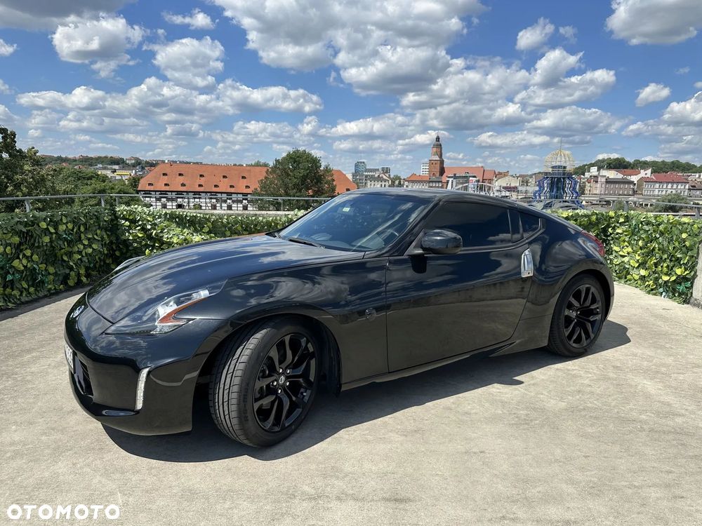 Nissan 370 Z Black Edition - 2