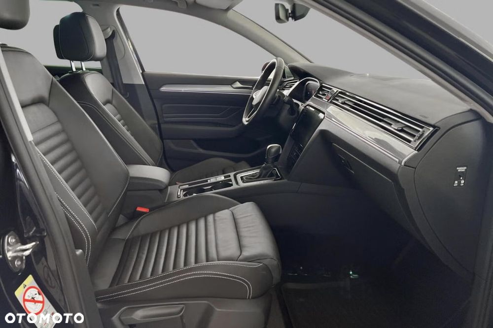 Volkswagen Passat 2.0 TDI SCR DSG Business - 13
