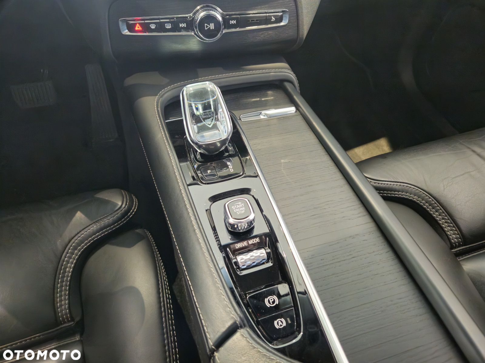 Volvo XC 90 - 31