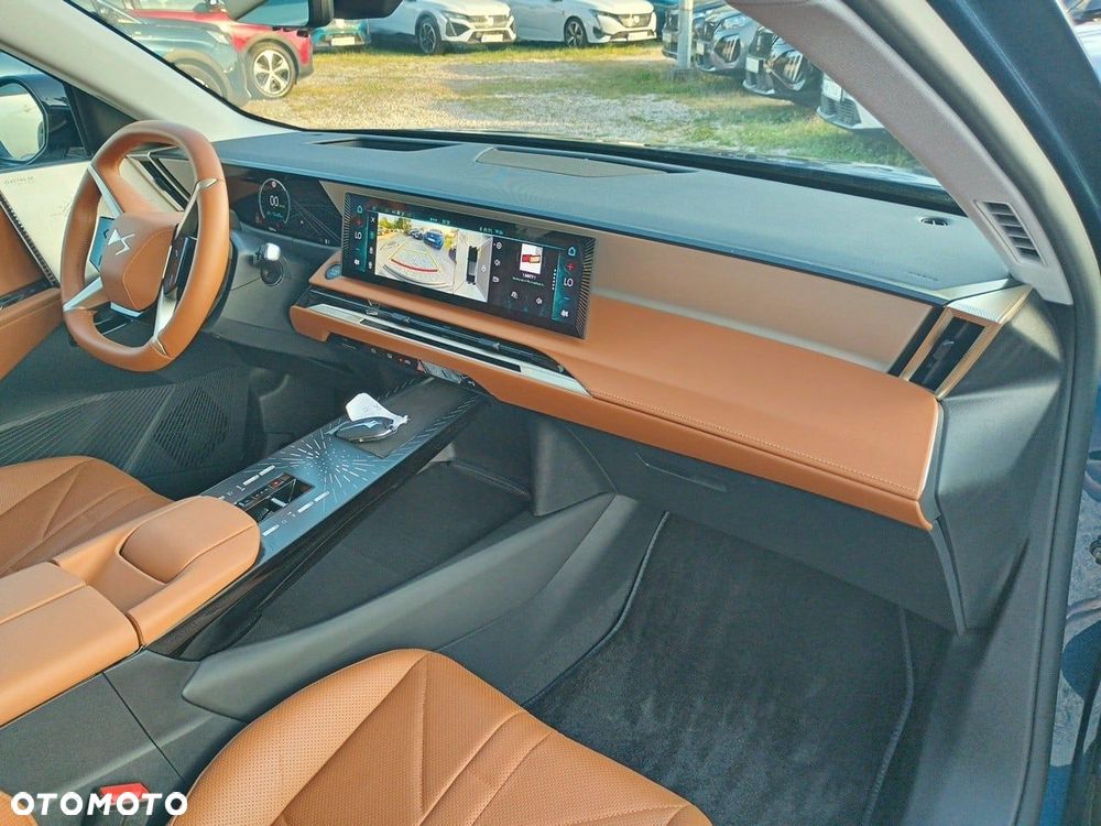 DS Automobiles N°8 - 16