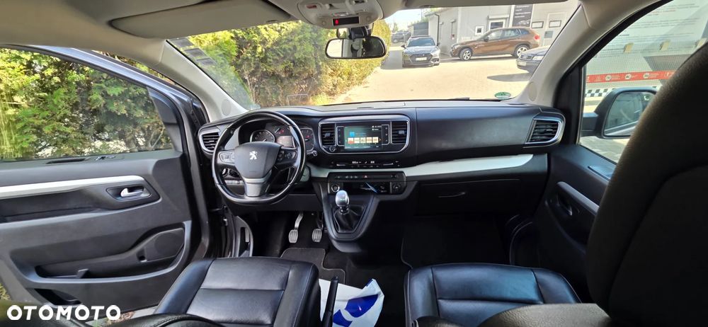 Peugeot Traveller L2 2.0 Business VIP - 39