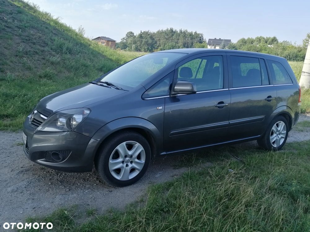 Opel Zafira - 2