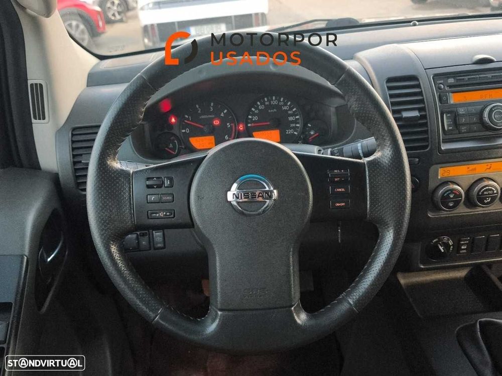 Nissan Navara 2.5 dCi CD LE - 15