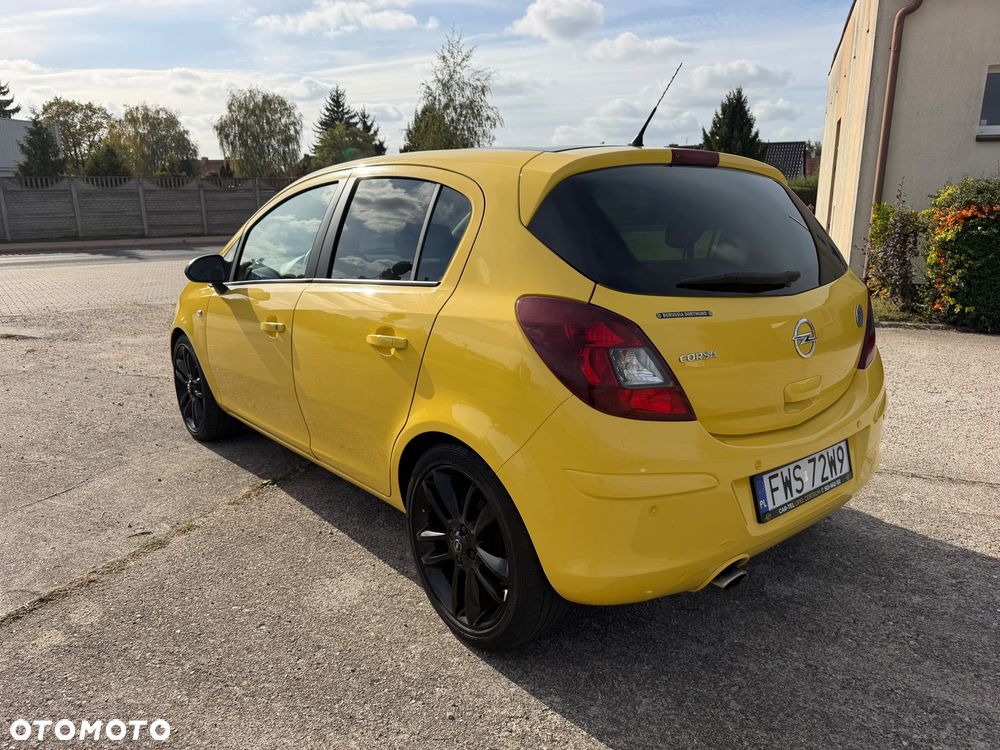 Opel Corsa 2012 photo 2