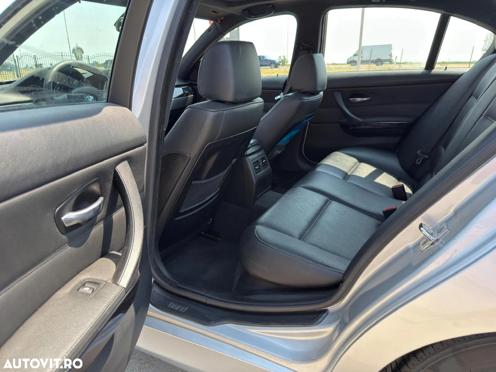 BMW Seria 3 320d DPF - 10