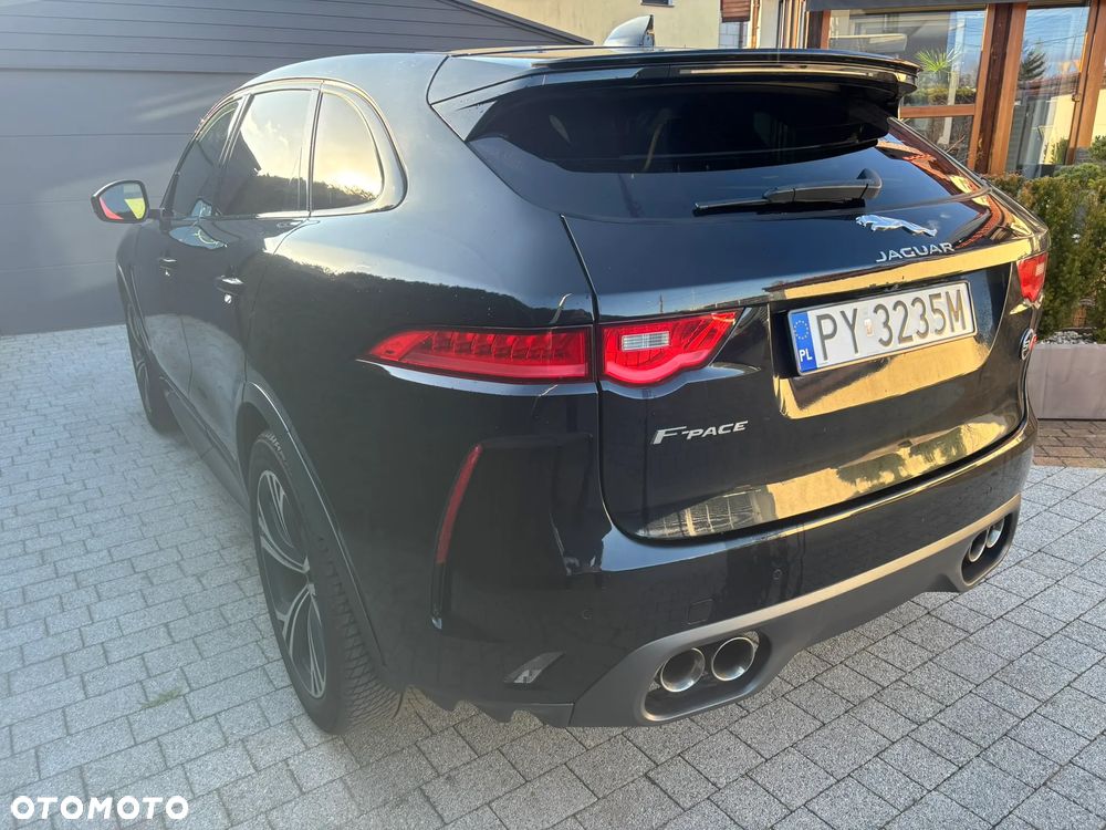 Jaguar F-Pace 5.0 V8 P550 AWD SVR - 9