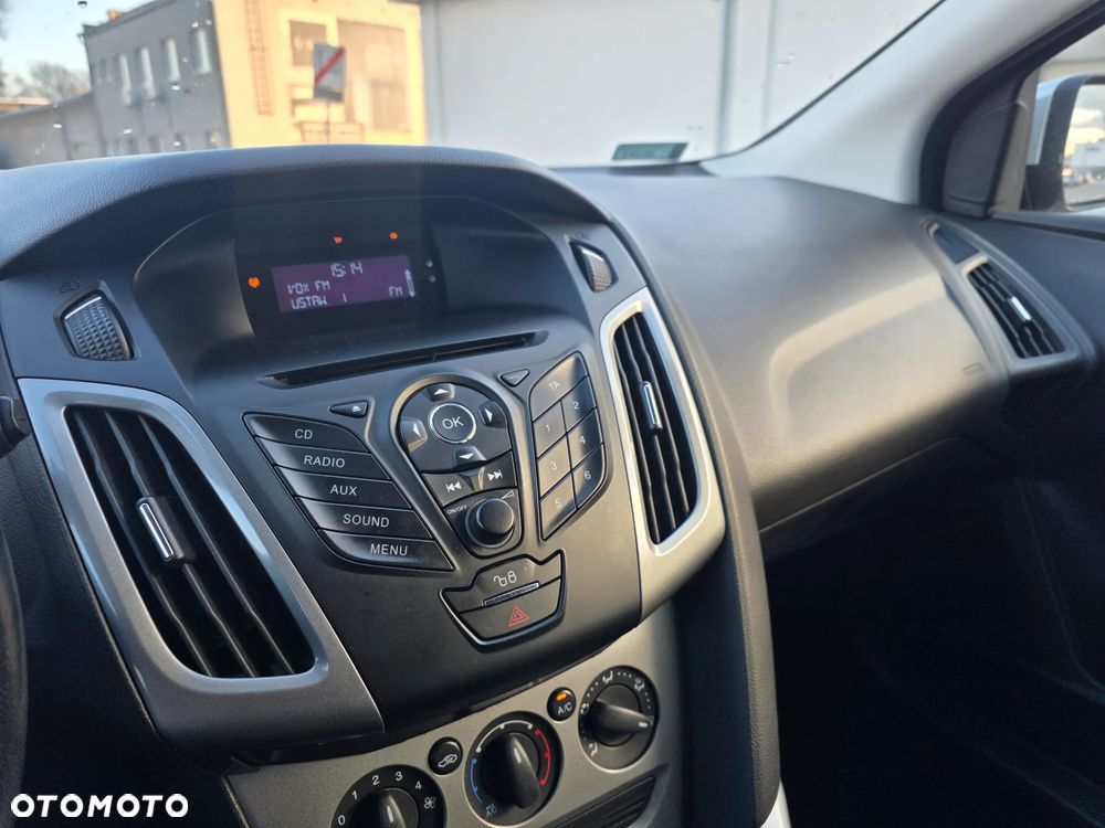 Ford Focus 1.6 TItanium - 18