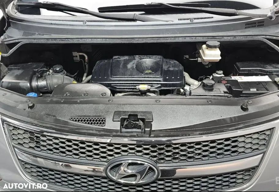 Hyundai H-1 Starex - 6