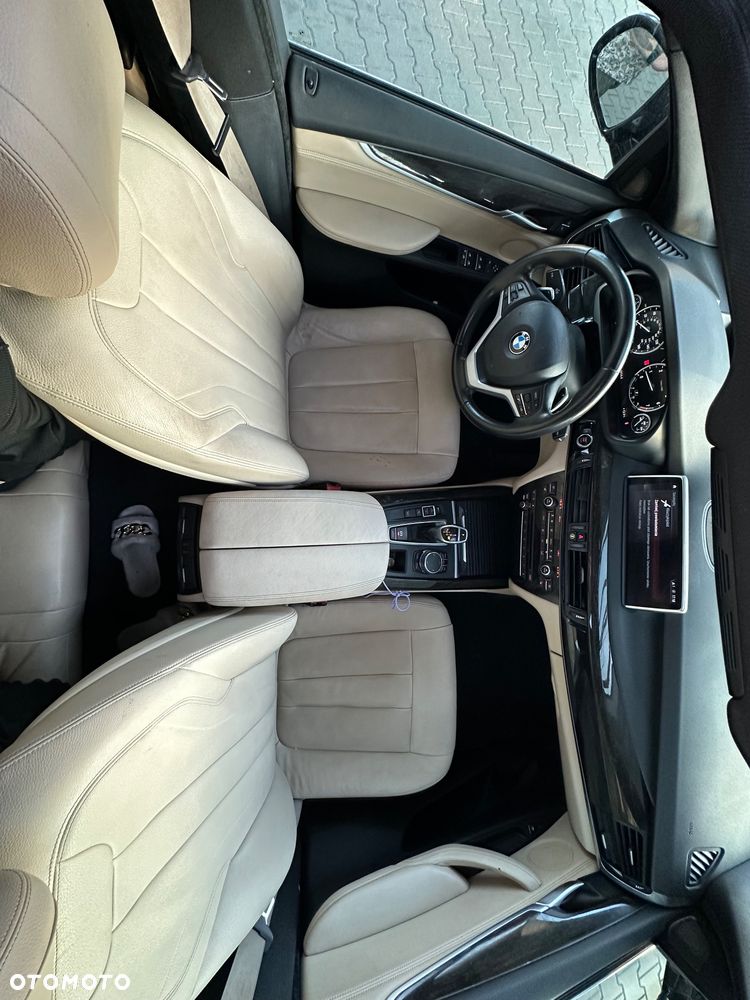 BMW X5 xDrive35i - 12