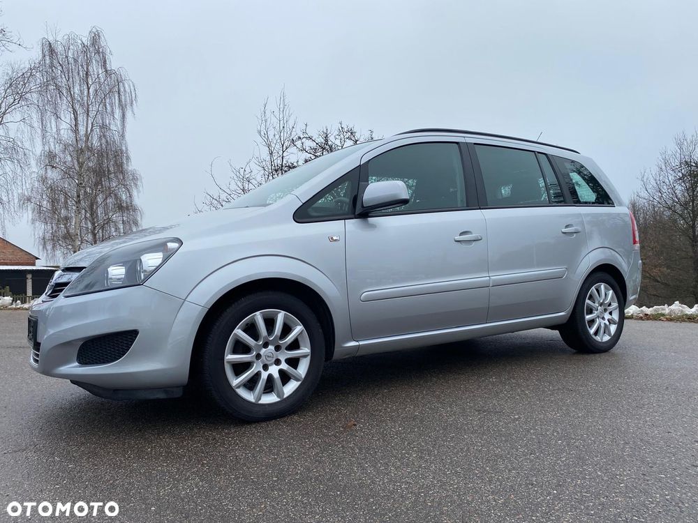 Opel Zafira - 12