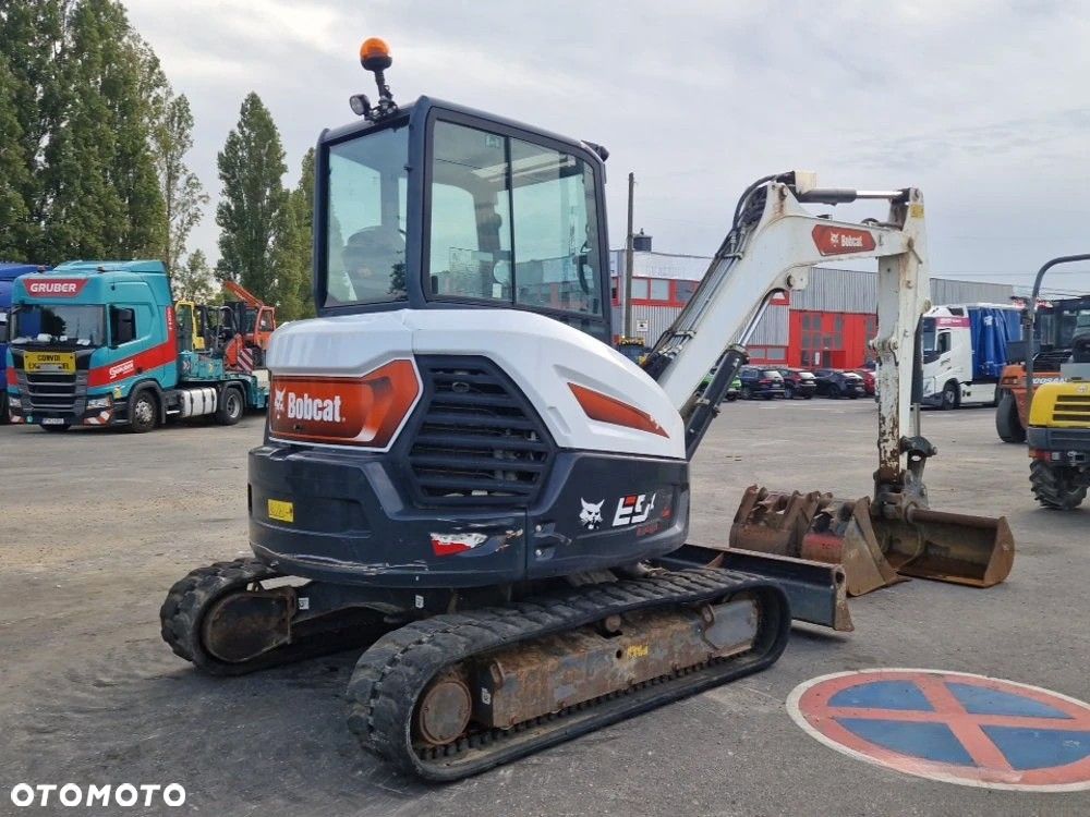 Bobcat E50Z - 4