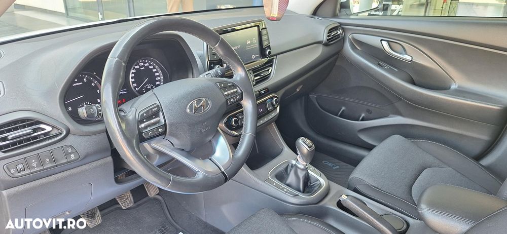 Hyundai i30 1.5 110CP M/T Highway - 12