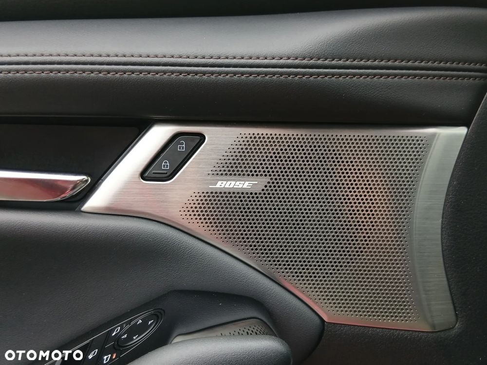 Mazda 3 2.0 mHEV Hikari - 21