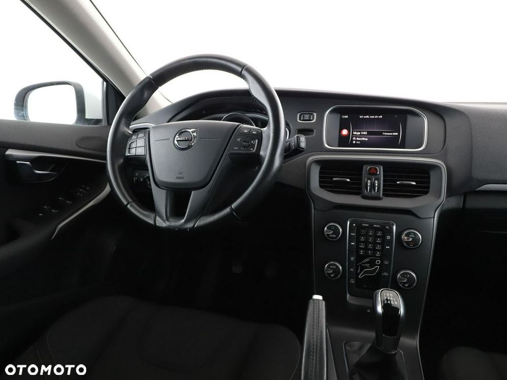 Volvo V40 T2 Kinetic - 17
