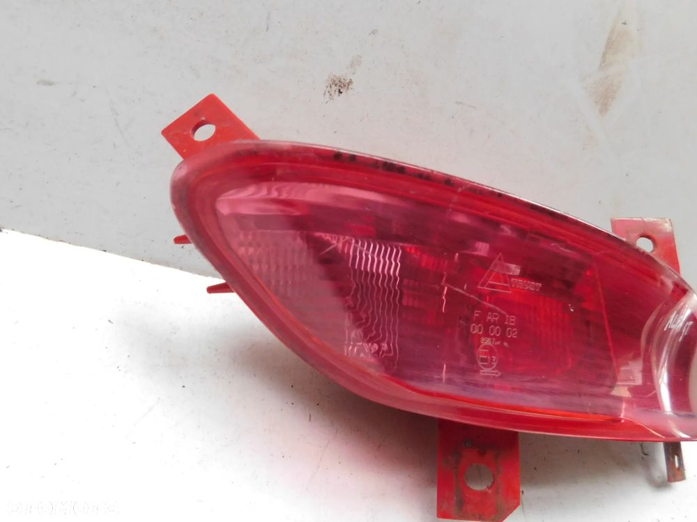 lampa przeciwmgielna prawa ALFA ROMEO GT - 2