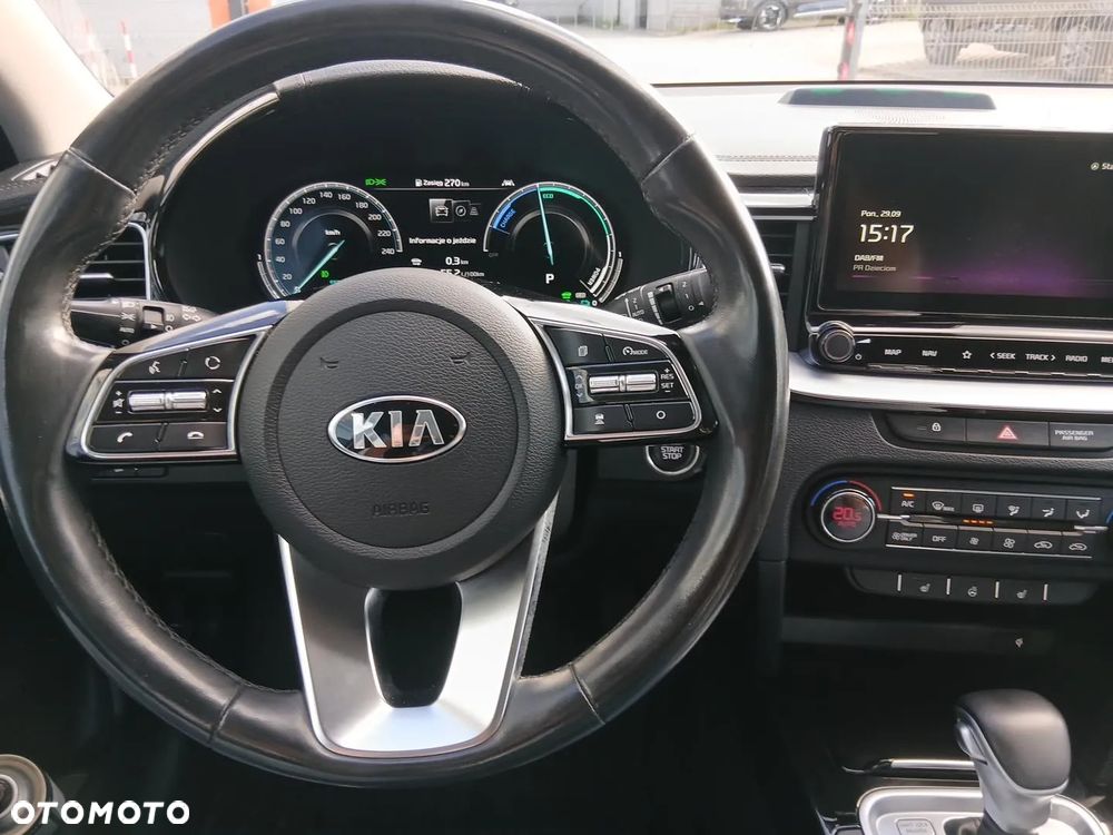 Kia Ceed 1.6 GDI PHEV L Business Line DCT - 13
