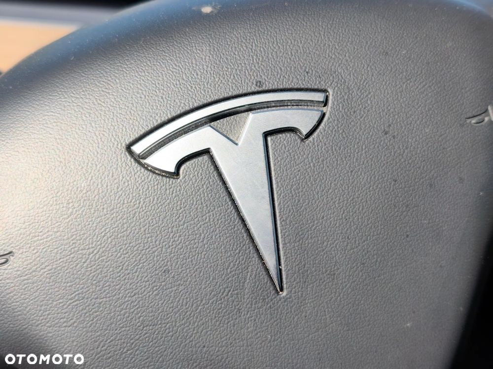 Tesla Model 3 Langstreckenbatterie Allradantrieb Dual Motor - 25