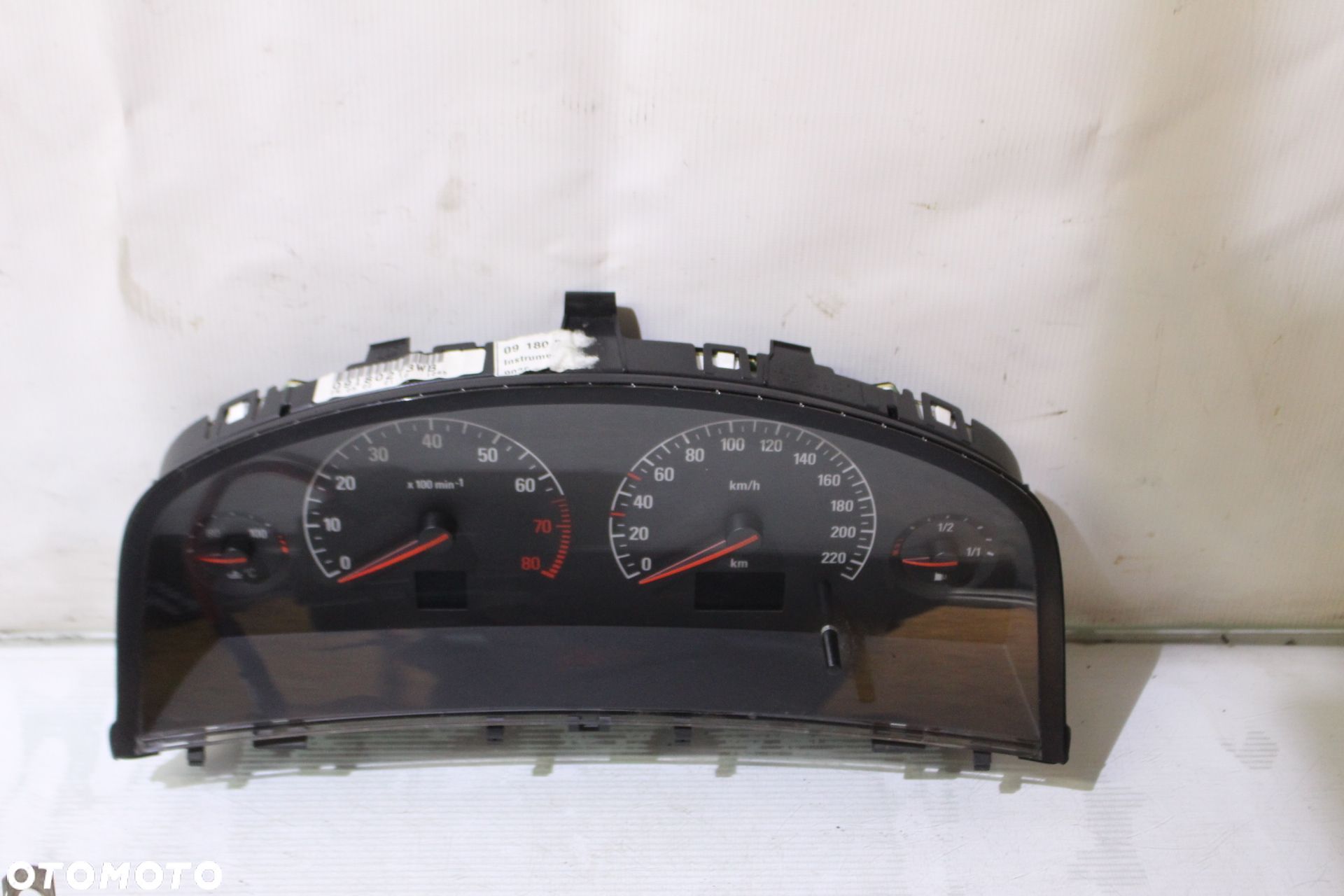 LICZNIK OPEL VECTRA C 1.8 09180273WB - 1