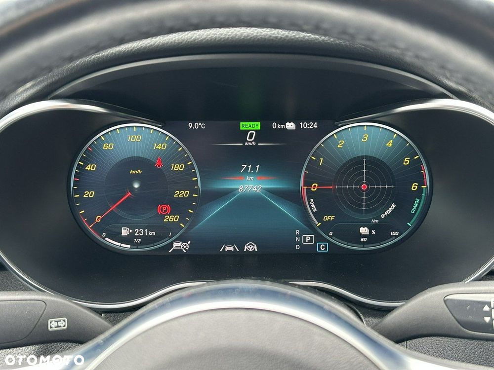 Mercedes-Benz GLC - 33