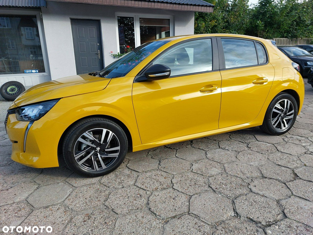 Peugeot 208 - 3