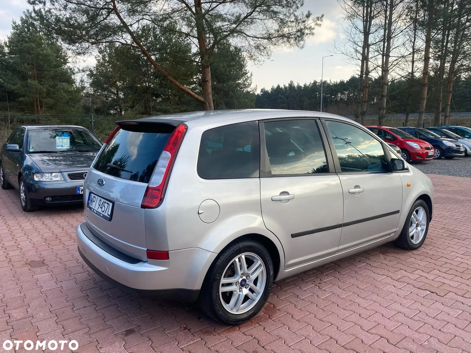 Ford Focus C-Max 1.8 Ambiente - 4