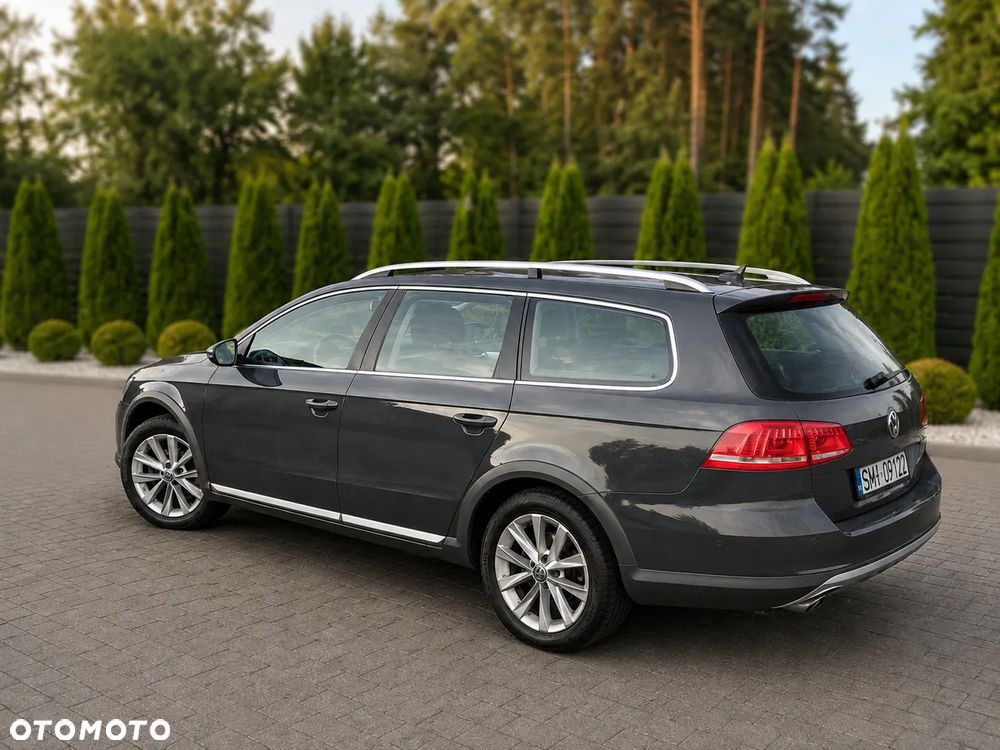 Volkswagen Passat 2.0 TDI 4Mot Highline DSG - 3