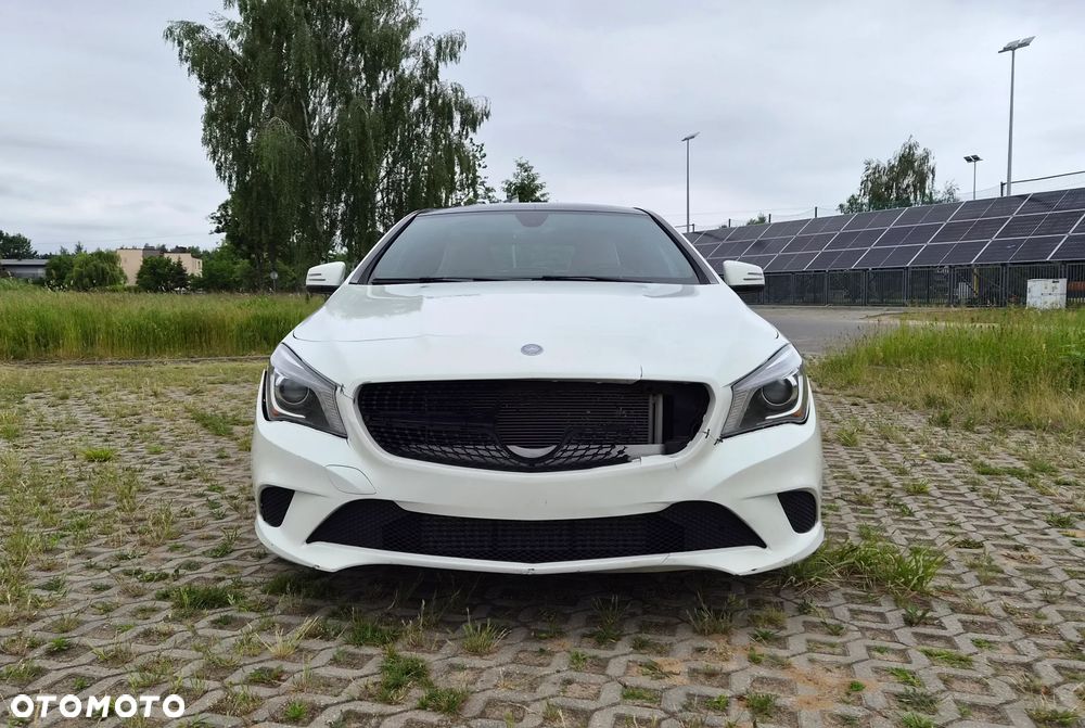 Mercedes-Benz CLA 250 4Matic 7G-DCT Sport - 2