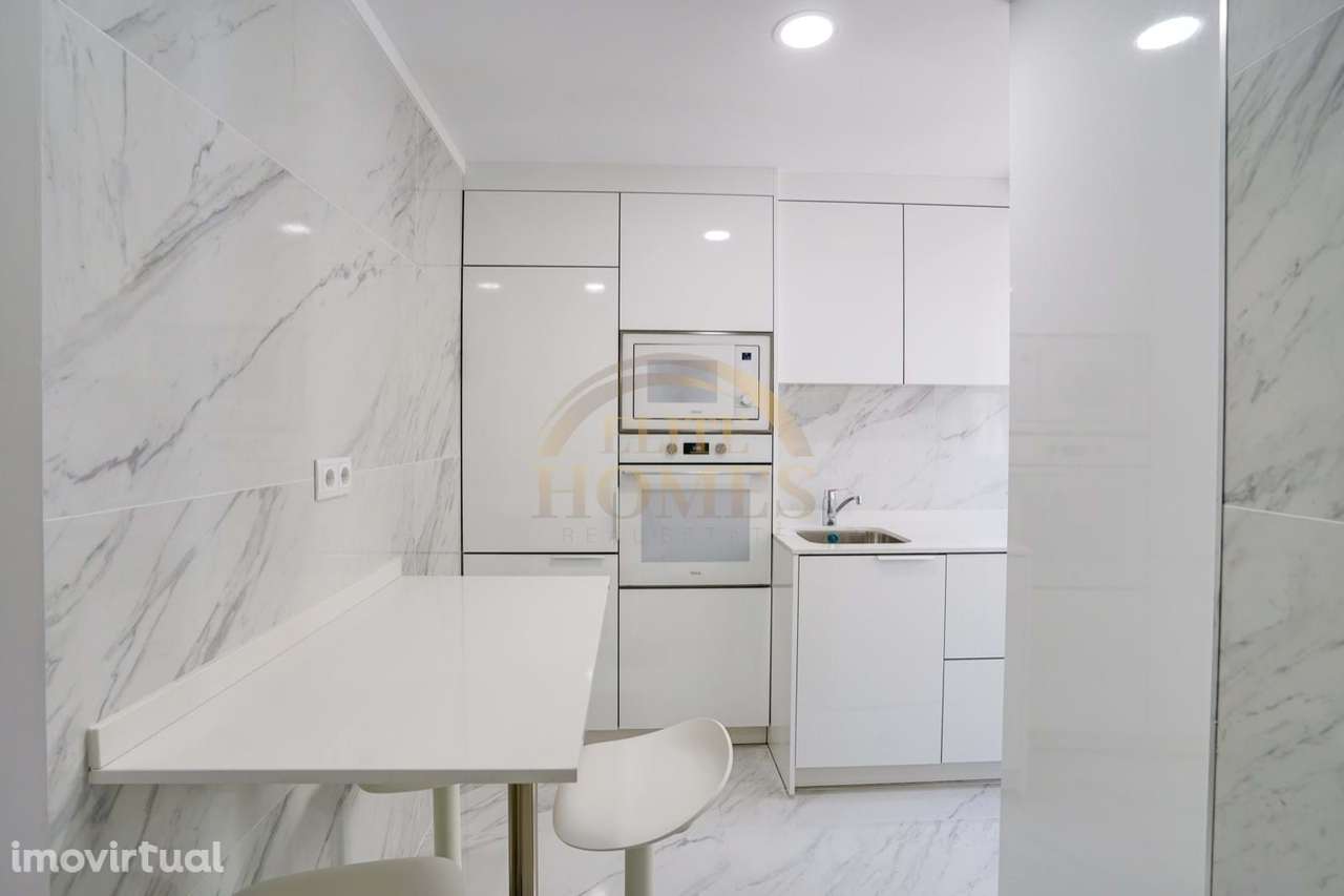 Chiado, T3 convertido em 2x T1 com rentabilidade - Grande imagem: 3/29