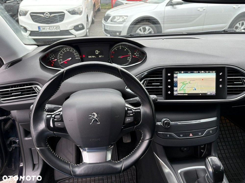 Peugeot 308 1.6 BlueHDi Style S&S - 17