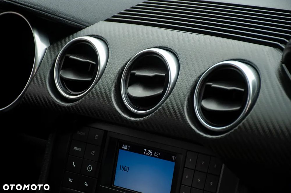 Ford Mustang - 19