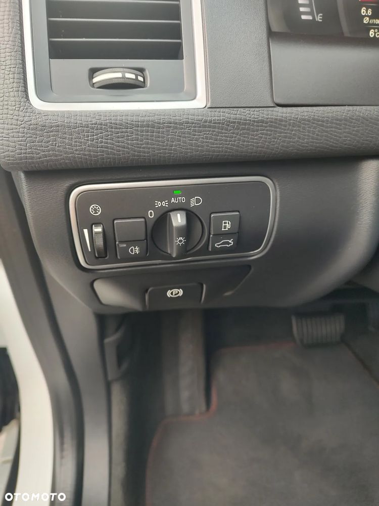 Volvo XC 60 D3 Geartronic Ocean Race - 24