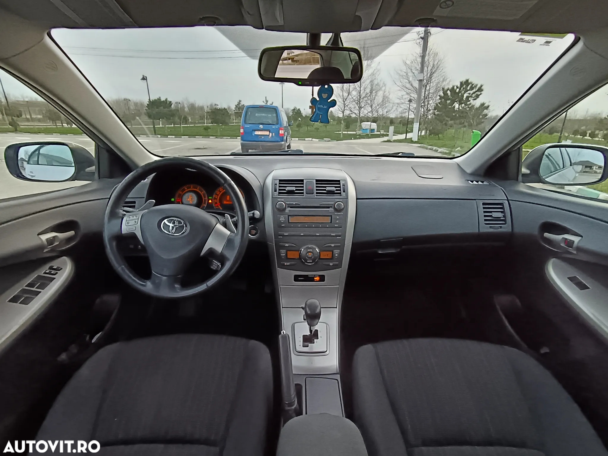 Toyota Corolla - 8